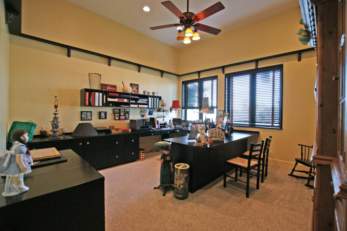 EASTWINDS LANDING - Residential