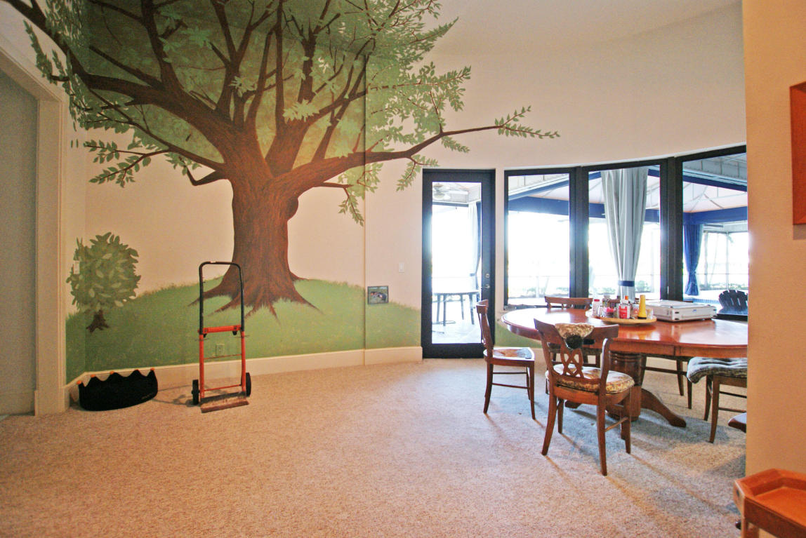 EASTWINDS LANDING - Residential