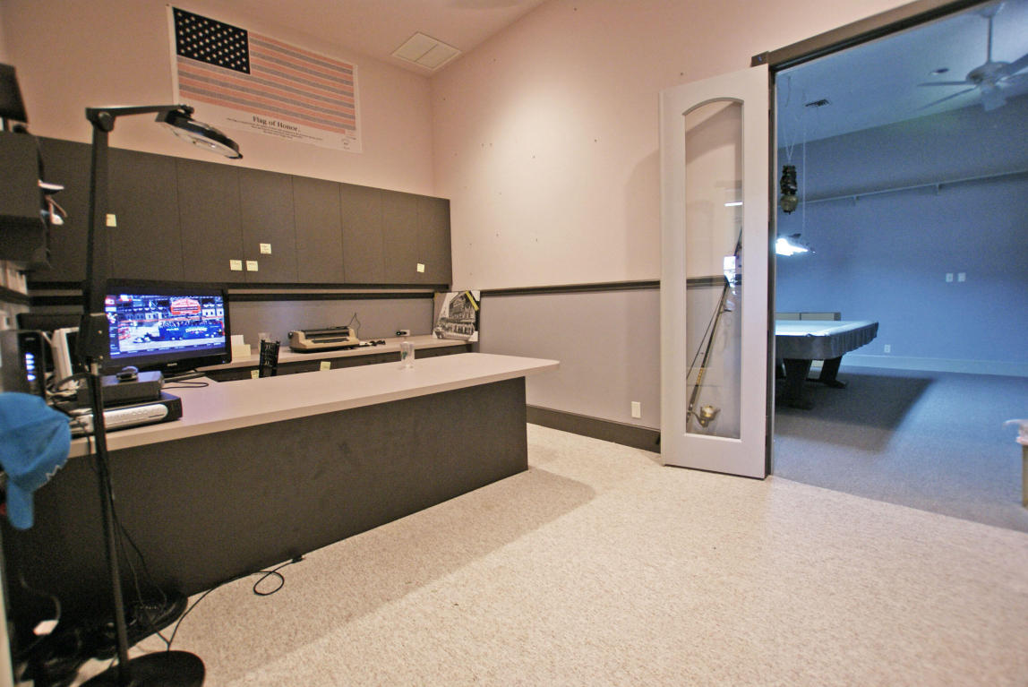 EASTWINDS LANDING - Residential