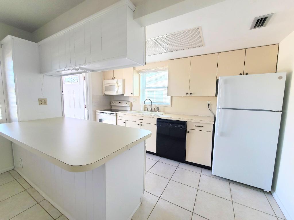 COLONIAL RIDGE CORP - Residential