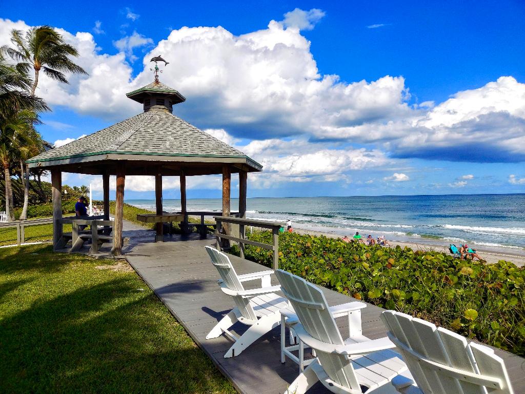 COLONIAL RIDGE CORP - Residential