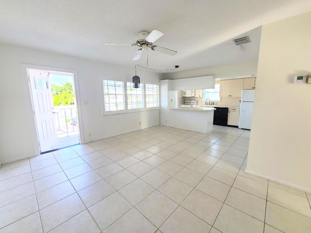 COLONIAL RIDGE CORP - Residential