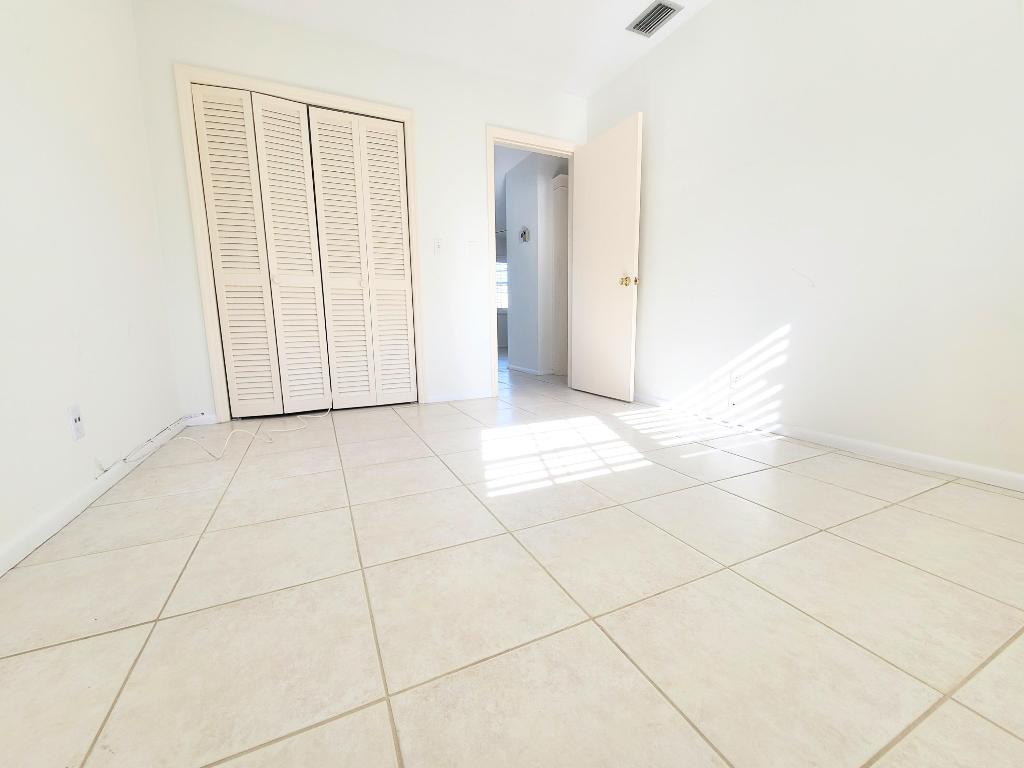 COLONIAL RIDGE CORP - Residential