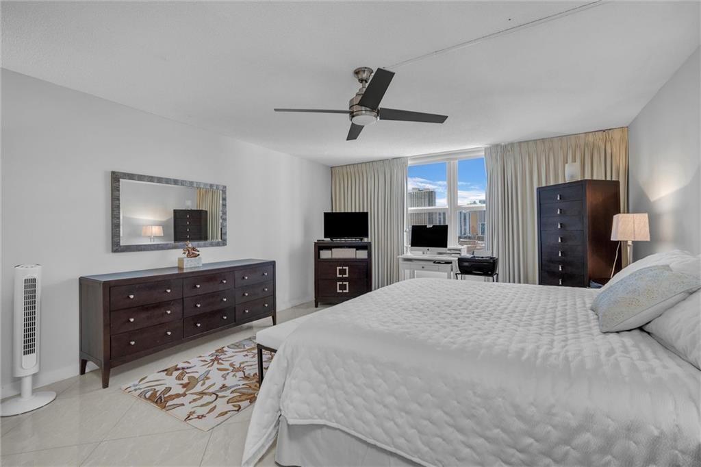 WINSTON TOWERS 300 - Residential