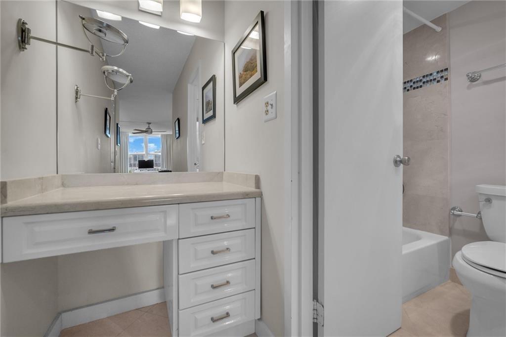 WINSTON TOWERS 300 - Residential