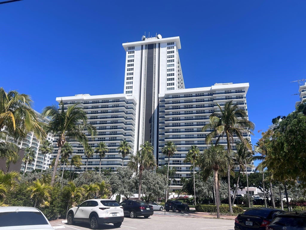 Photo of 3500 GALT OCEAN Drive #1103, Fort Lauderdale, FL 33308 (MLS # B26091887)