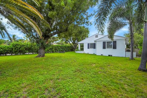 A home in Lake Worth Beach