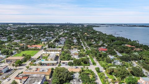 A home in Lake Worth Beach