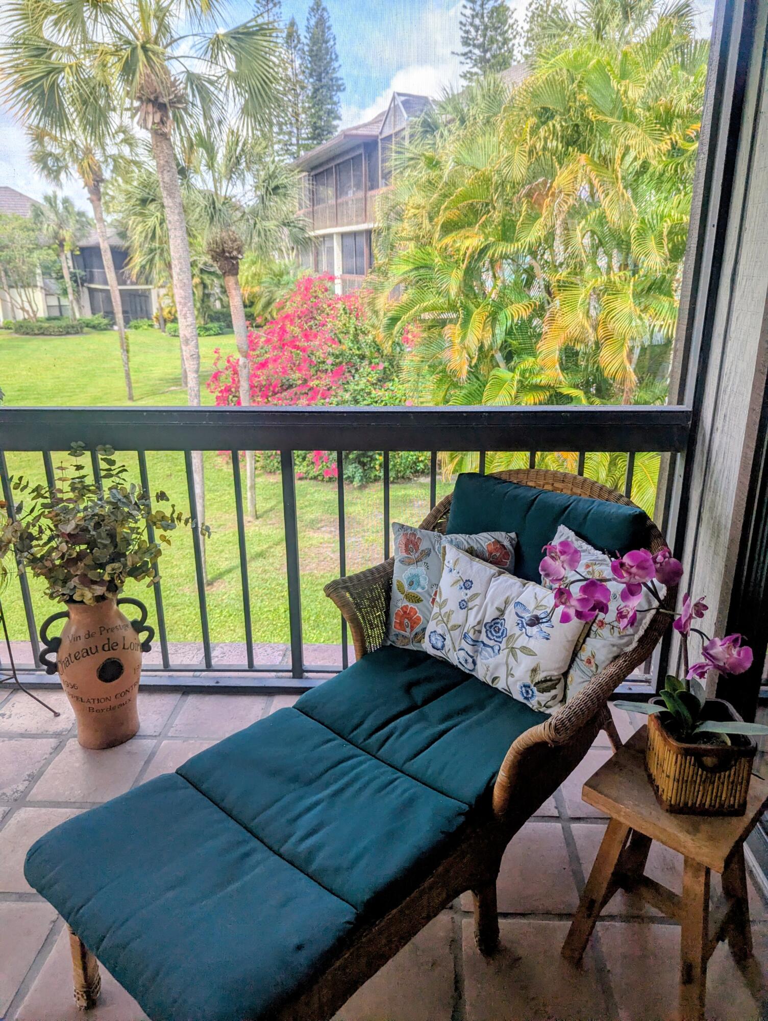 LA QUINTA CONDO - Residential