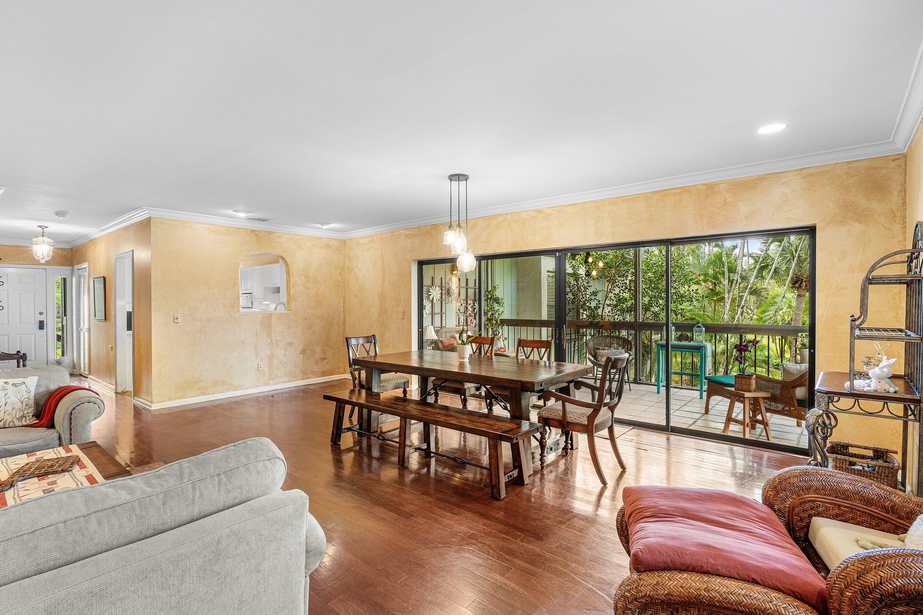 LA QUINTA CONDO - Residential