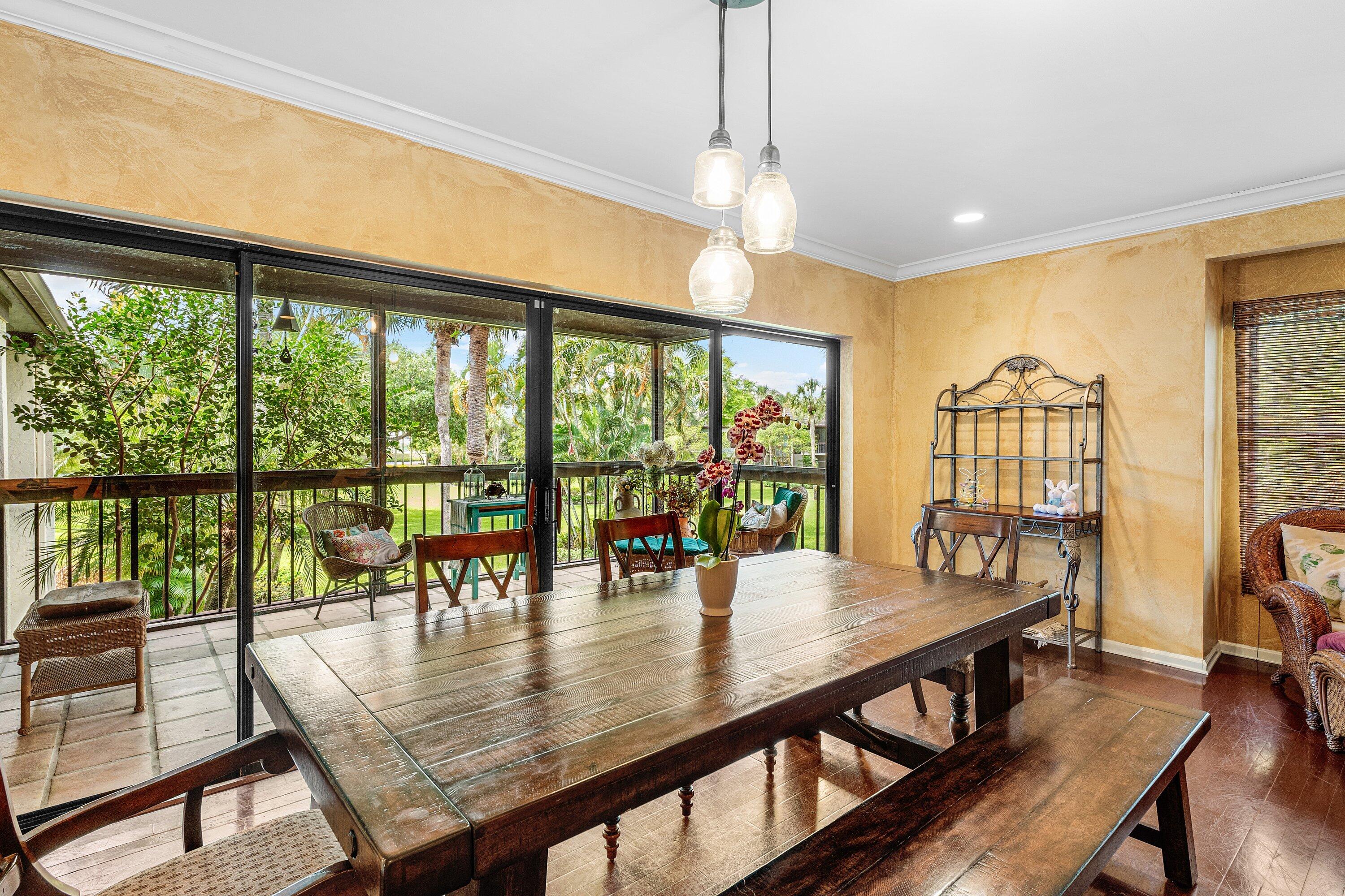 LA QUINTA CONDO - Residential