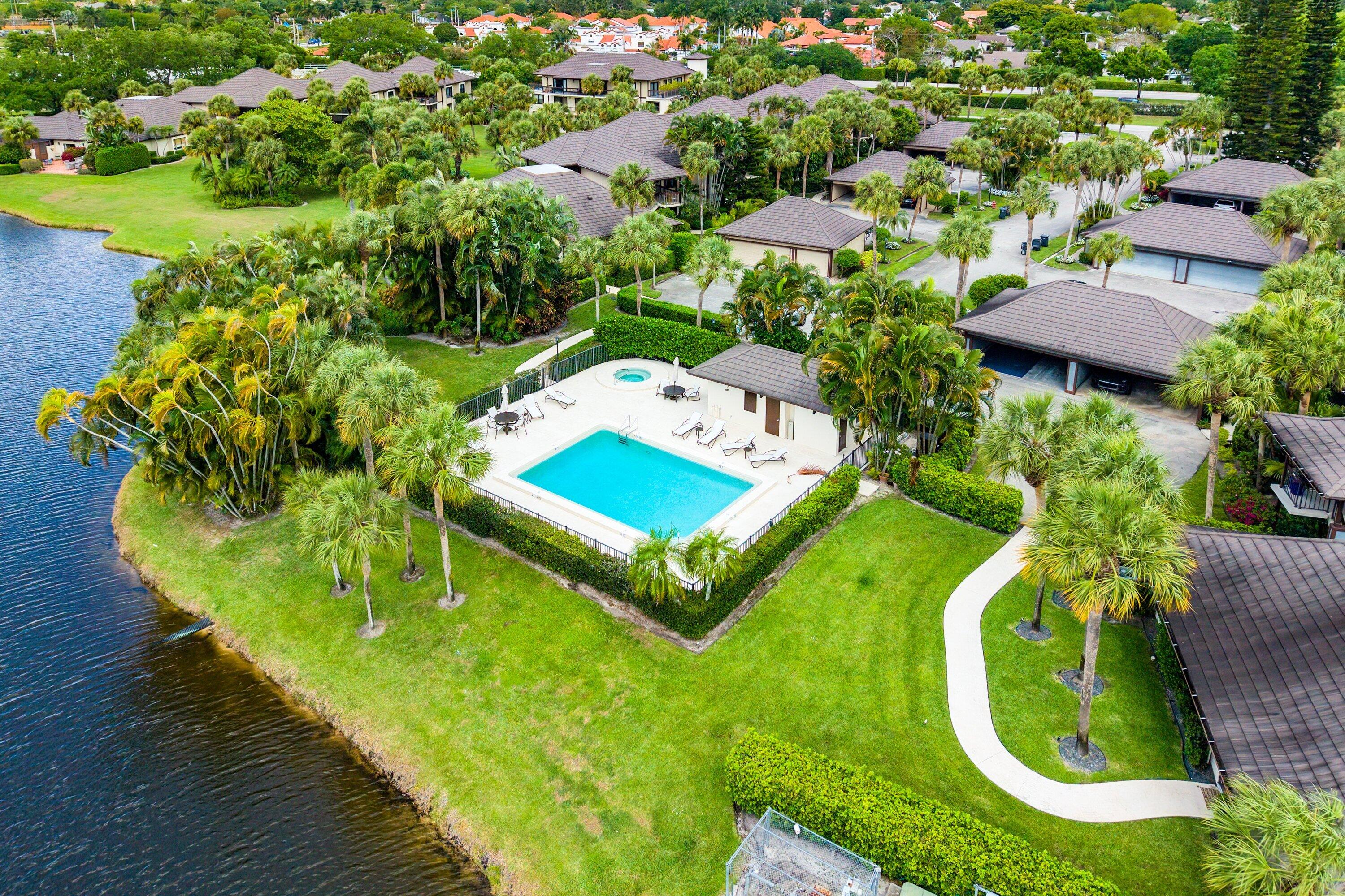 LA QUINTA CONDO - Residential