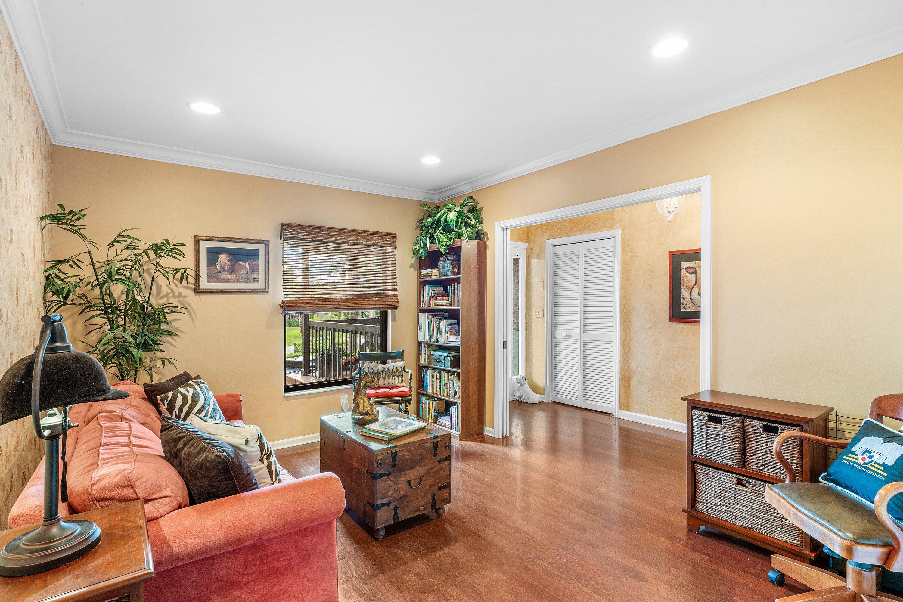 LA QUINTA CONDO - Residential