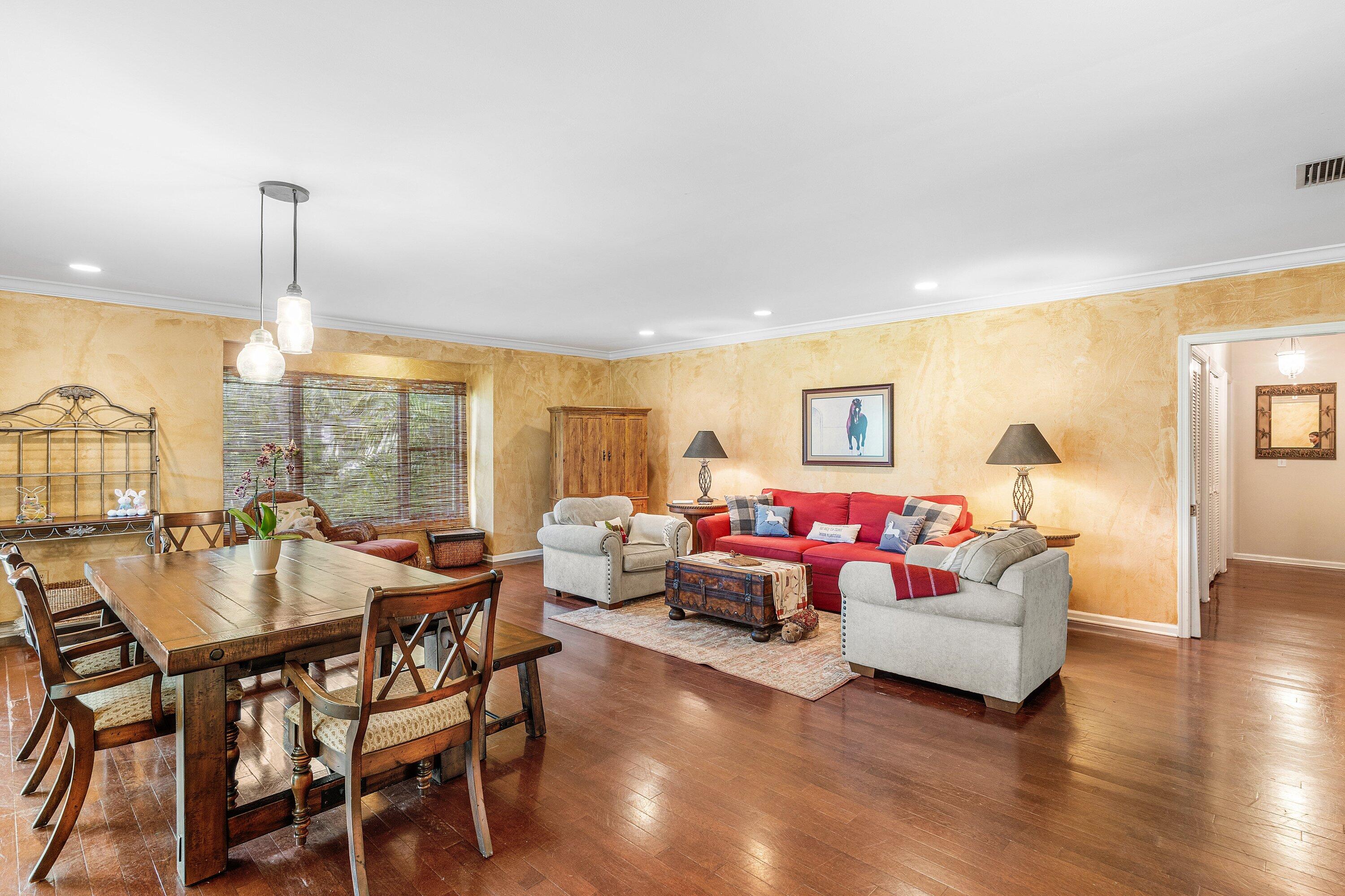 LA QUINTA CONDO - Residential