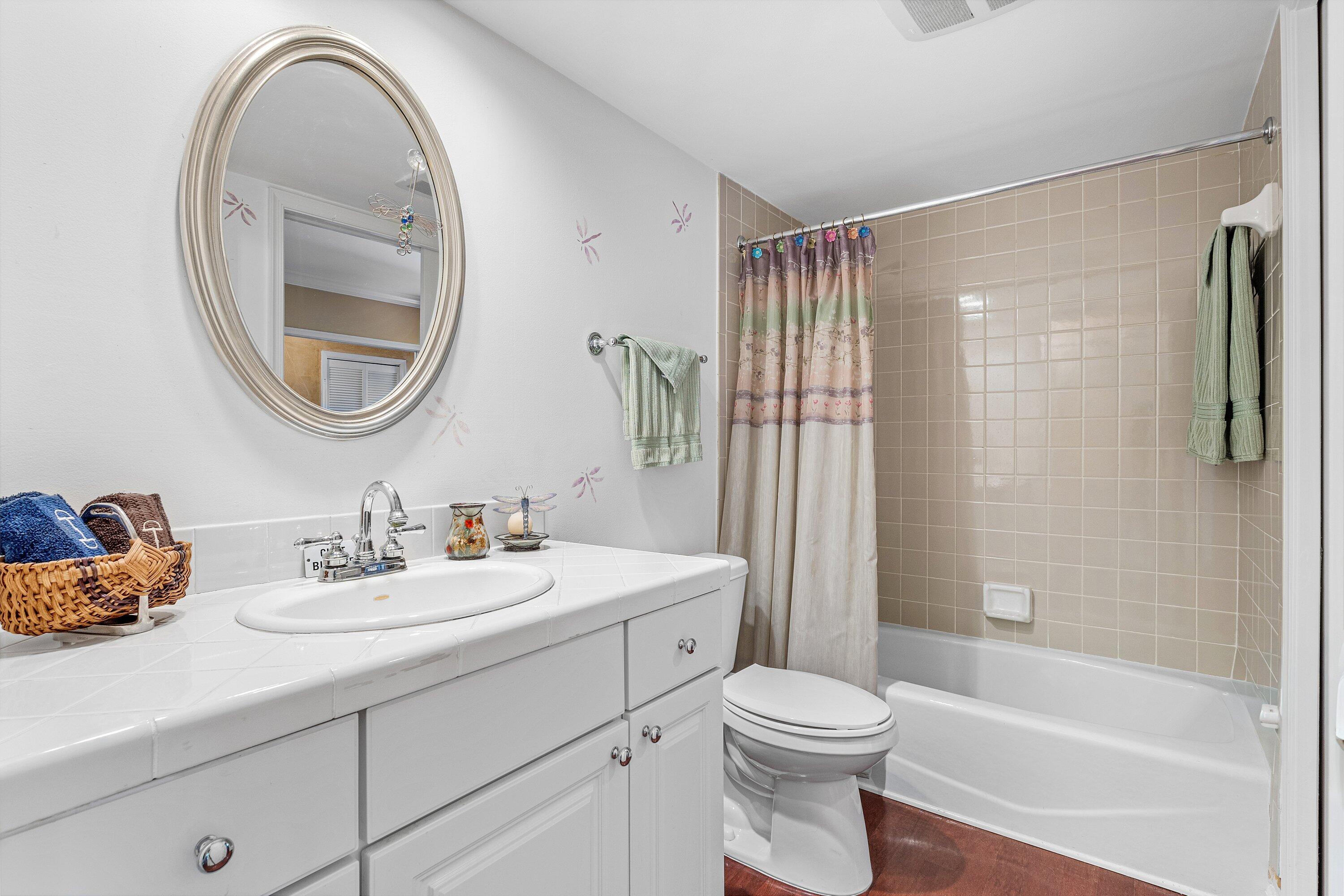 LA QUINTA CONDO - Residential