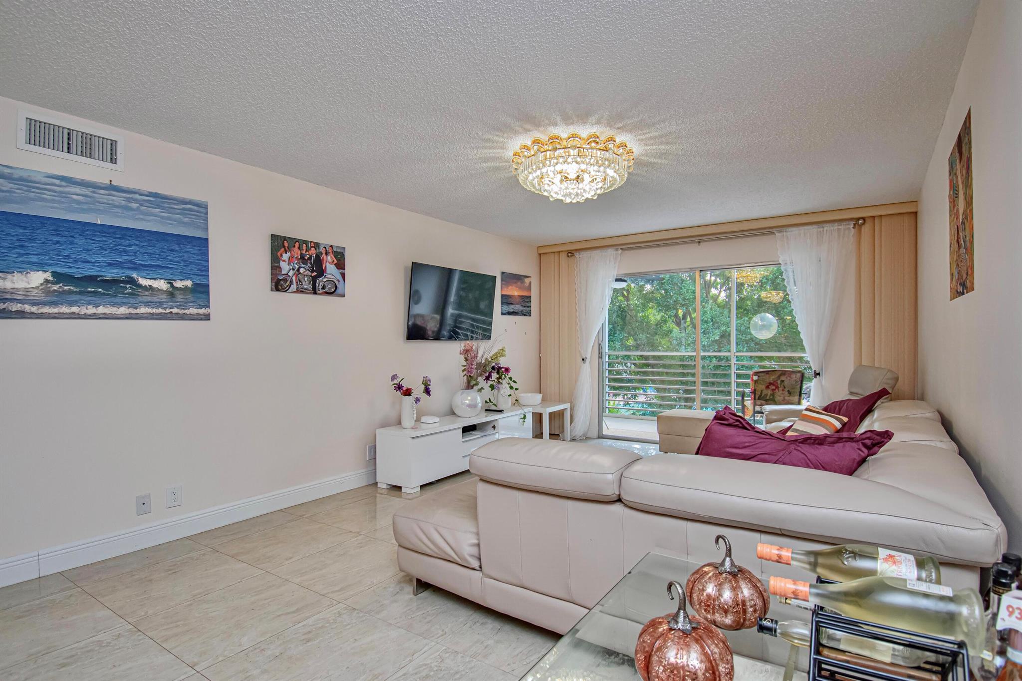 2301 Lucaya Lane M3
