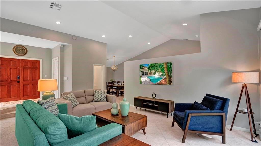 AMENDED SUB OF 17-50-42 1 - Residential Lease