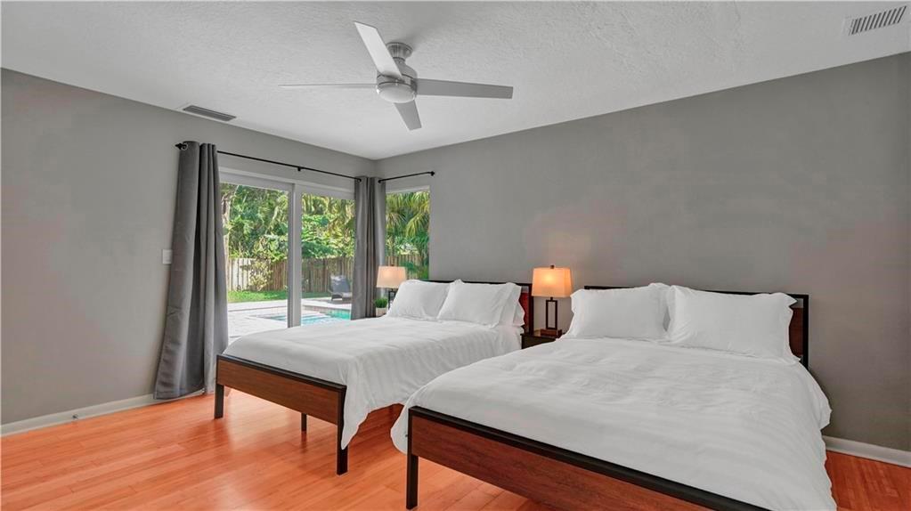 AMENDED SUB OF 17-50-42 1 - Residential Lease