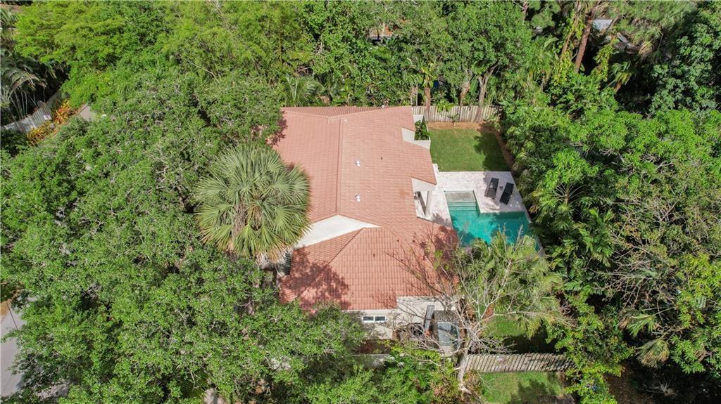 AMENDED SUB OF 17-50-42 1 - Residential Lease