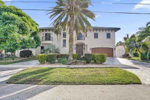 Tiny photo for 2340 NE 47TH Street, Lighthouse Point, FL 33064 (MLS # B26056127)