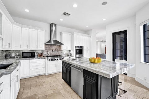 Tiny photo for 2340 NE 47TH Street, Lighthouse Point, FL 33064 (MLS # B26056127)