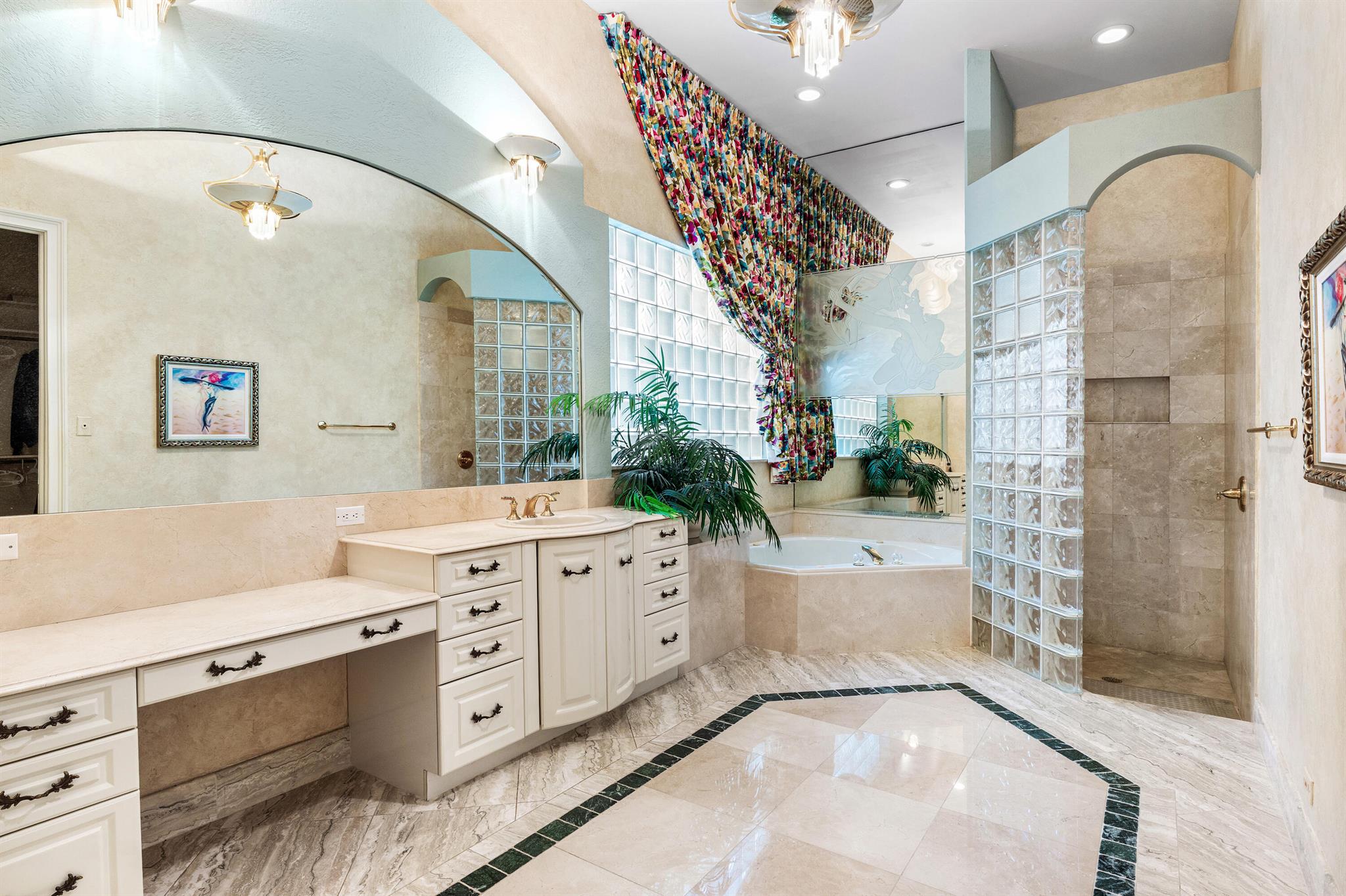 VINTAGE OAKS / POLO CLUB - Residential