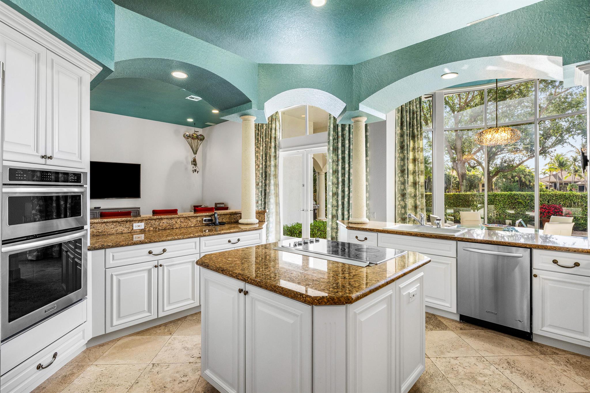 VINTAGE OAKS / POLO CLUB - Residential