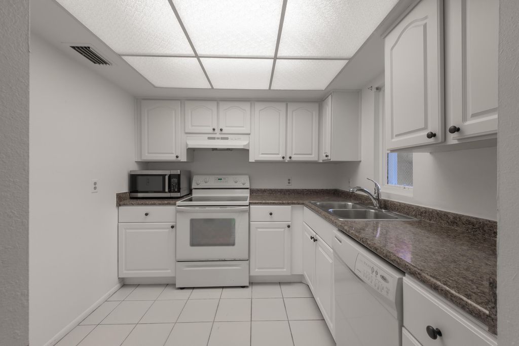 Photo of 1628 SE Green Acres Circle #I 102, Port Saint Lucie, FL 34952 (MLS # R10952130)