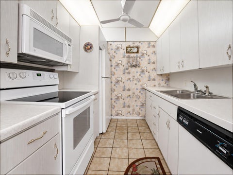 Tiny photo for 2905 Victoria Place #J3, Coconut Creek, FL 33066 (MLS # B26083791)