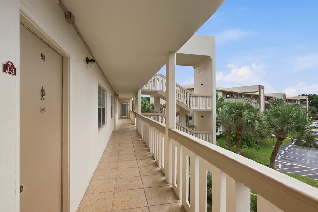 Photo of 2905 Victoria Place #J3, Coconut Creek, FL 33066 (MLS # B26083791)