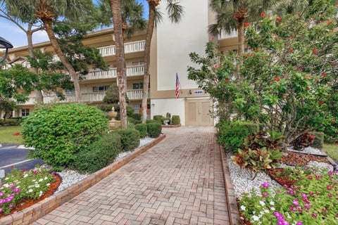Tiny photo for 2905 Victoria Place #J3, Coconut Creek, FL 33066 (MLS # B26083791)