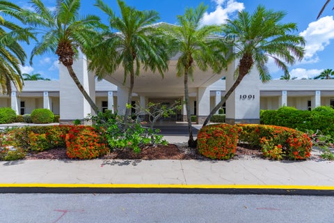 Tiny photo for 2905 Victoria Place #J3, Coconut Creek, FL 33066 (MLS # B26083791)