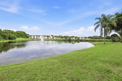 Tiny photo for 2905 Victoria Place #J3, Coconut Creek, FL 33066 (MLS # B26083791)