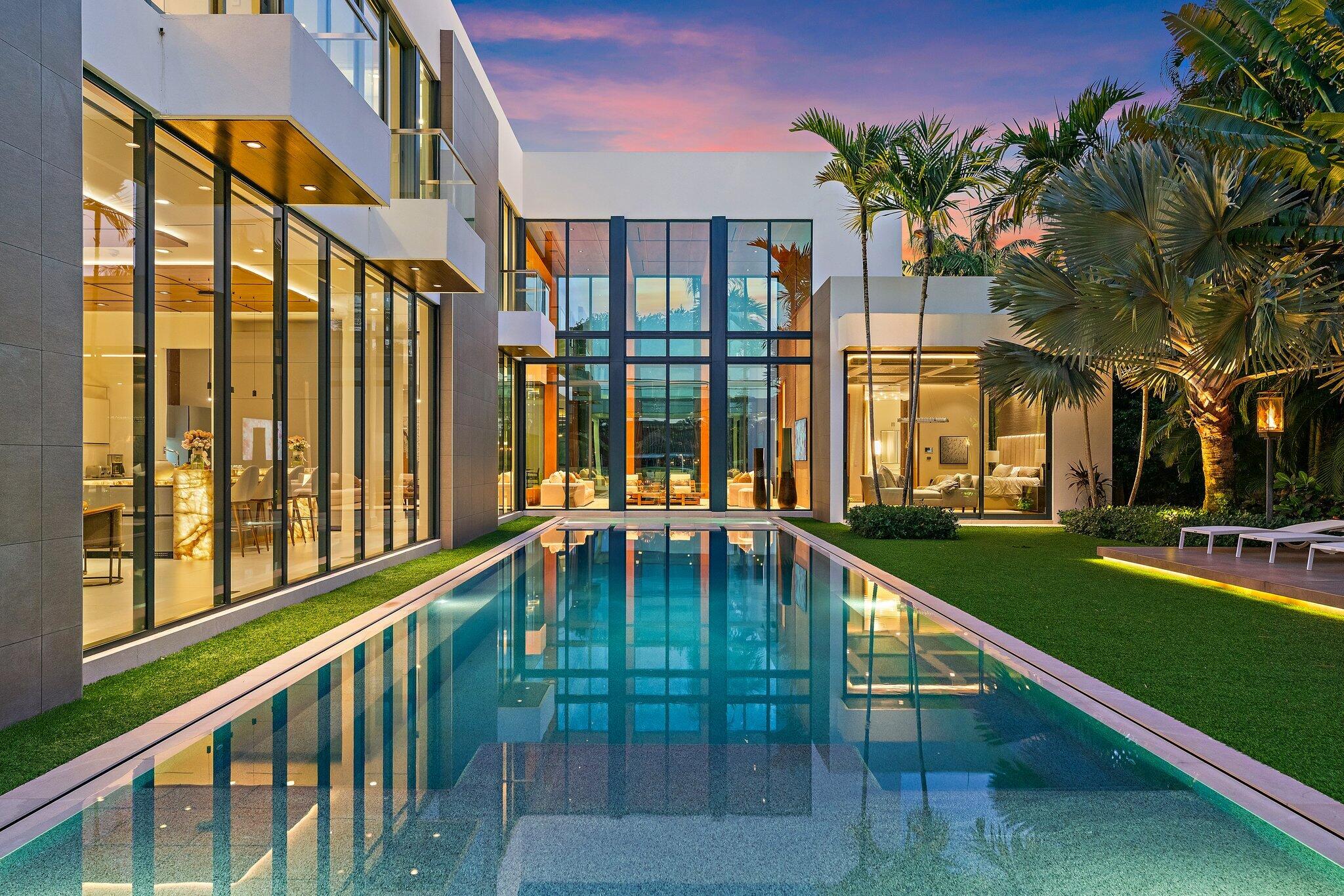 ADMIRALS COVE - Residential