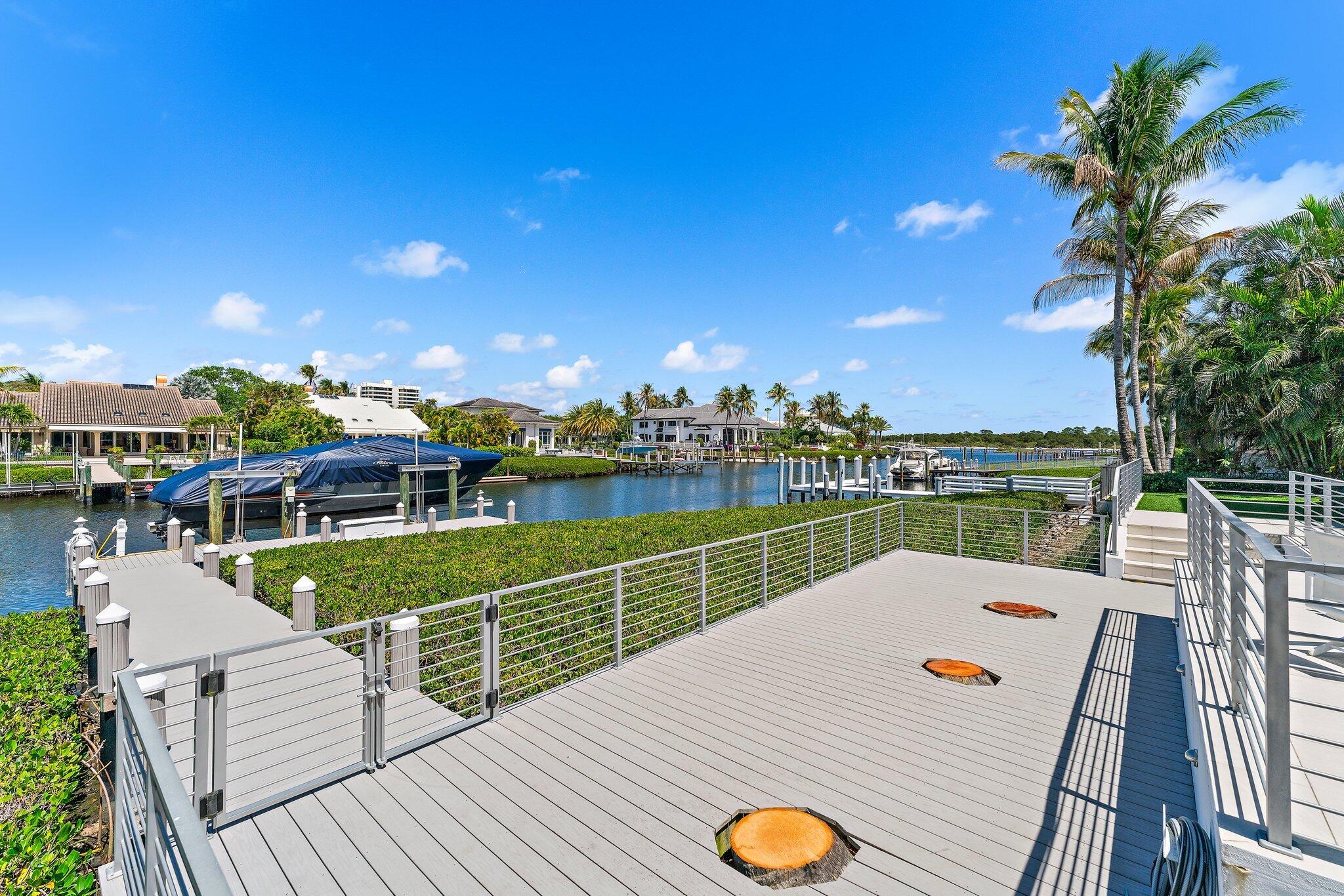 ADMIRALS COVE - Residential