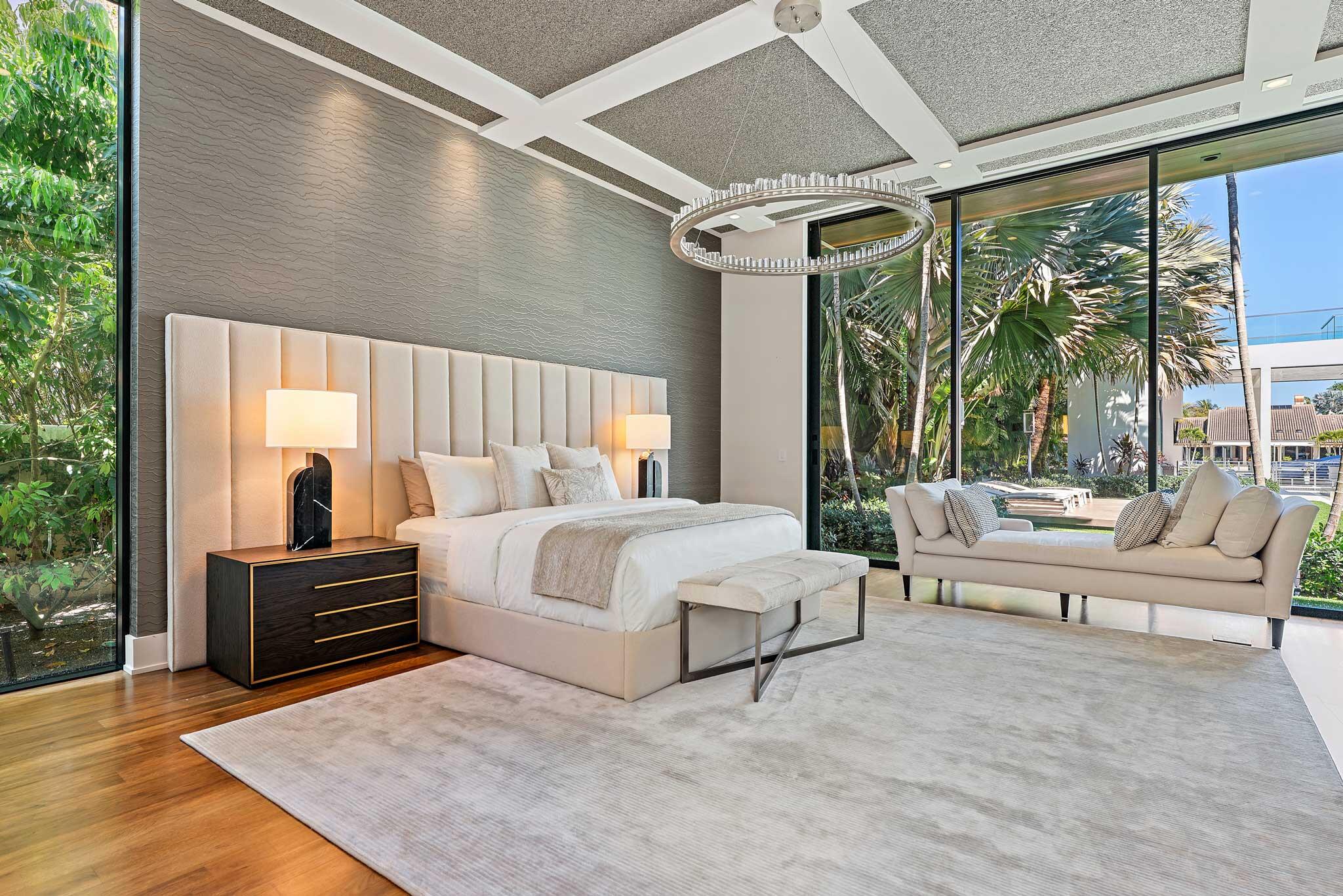 ADMIRALS COVE - Residential