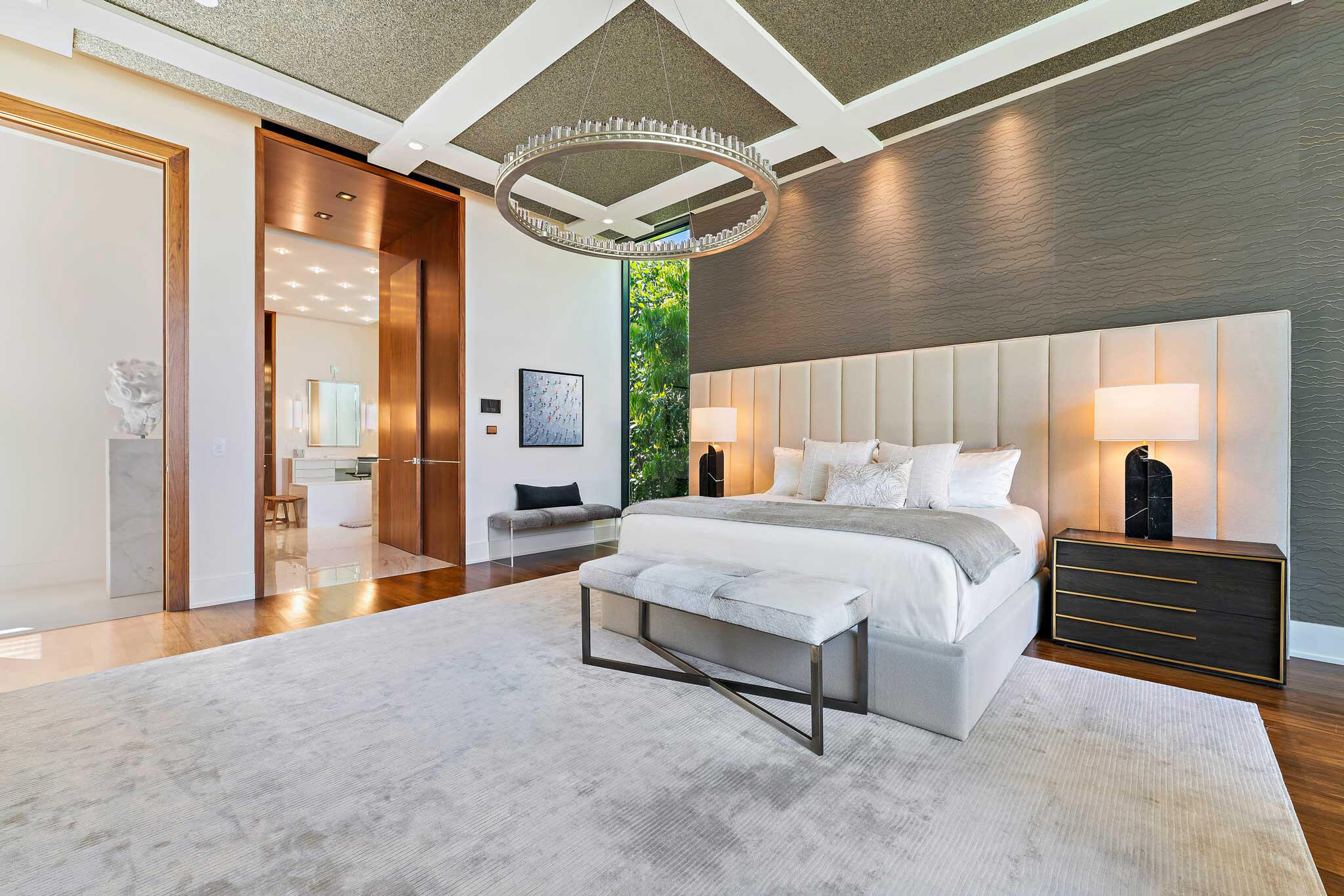 ADMIRALS COVE - Residential