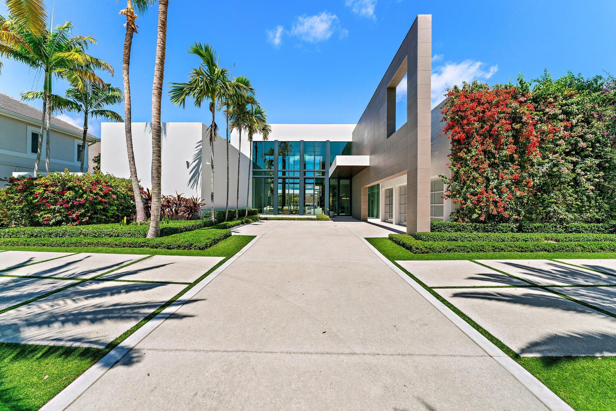 ADMIRALS COVE - Residential