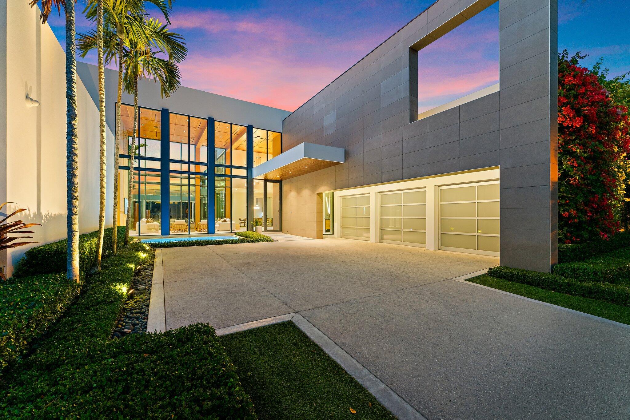 ADMIRALS COVE - Residential