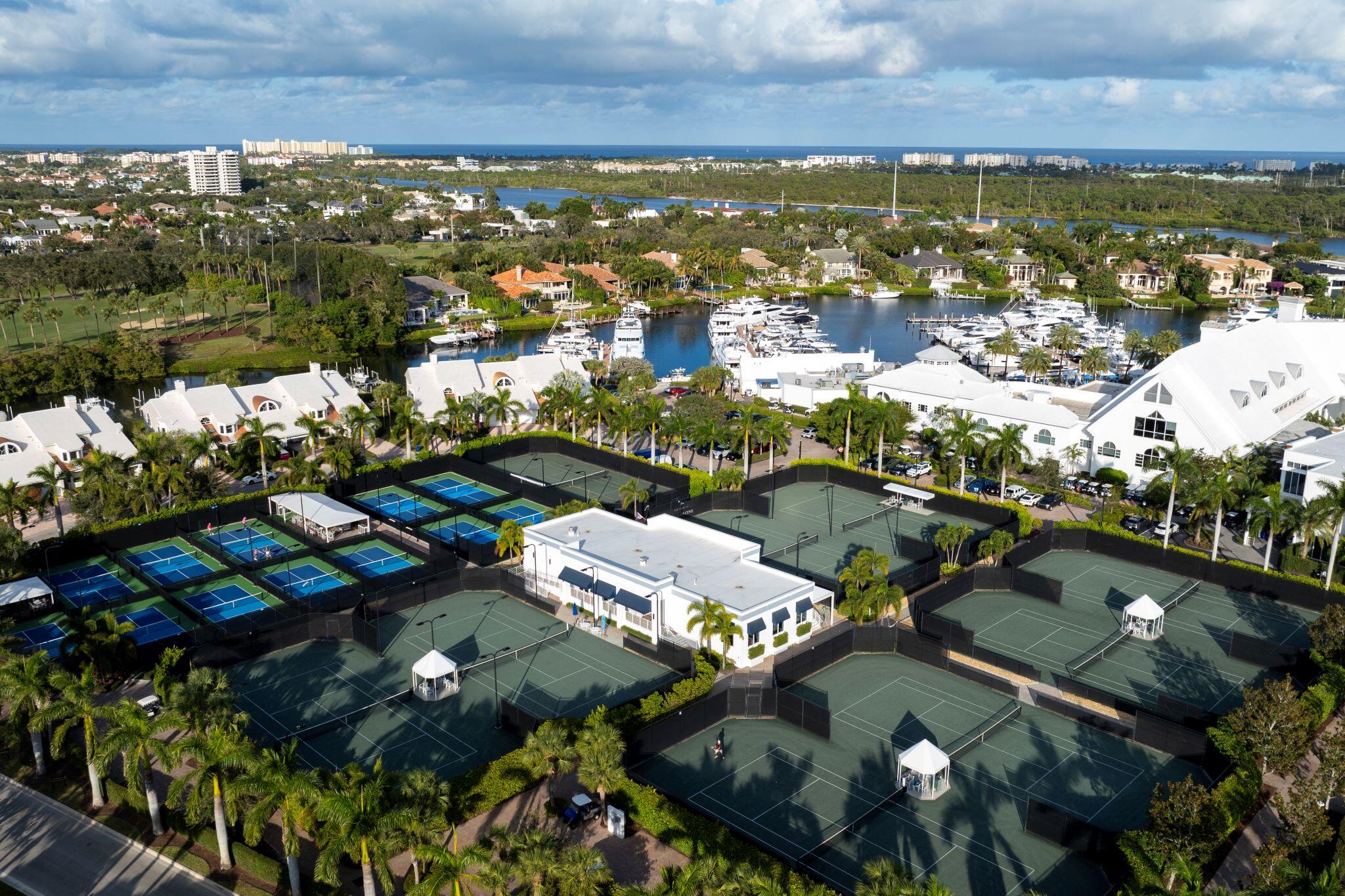 ADMIRALS COVE - Residential