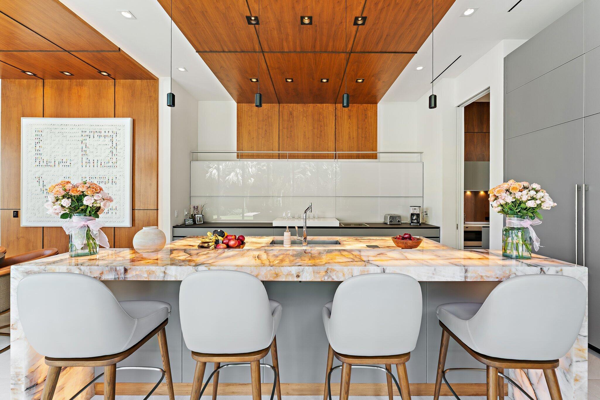 ADMIRALS COVE - Residential