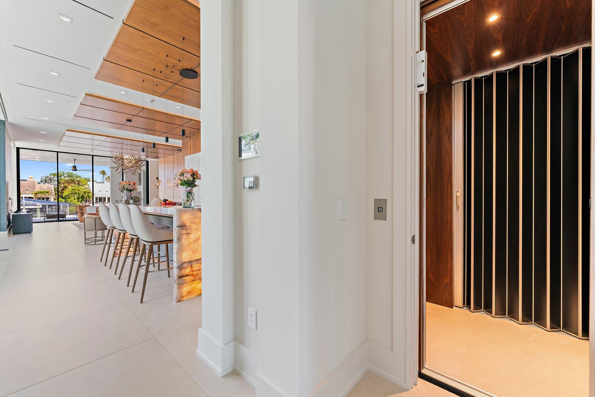 ADMIRALS COVE - Residential