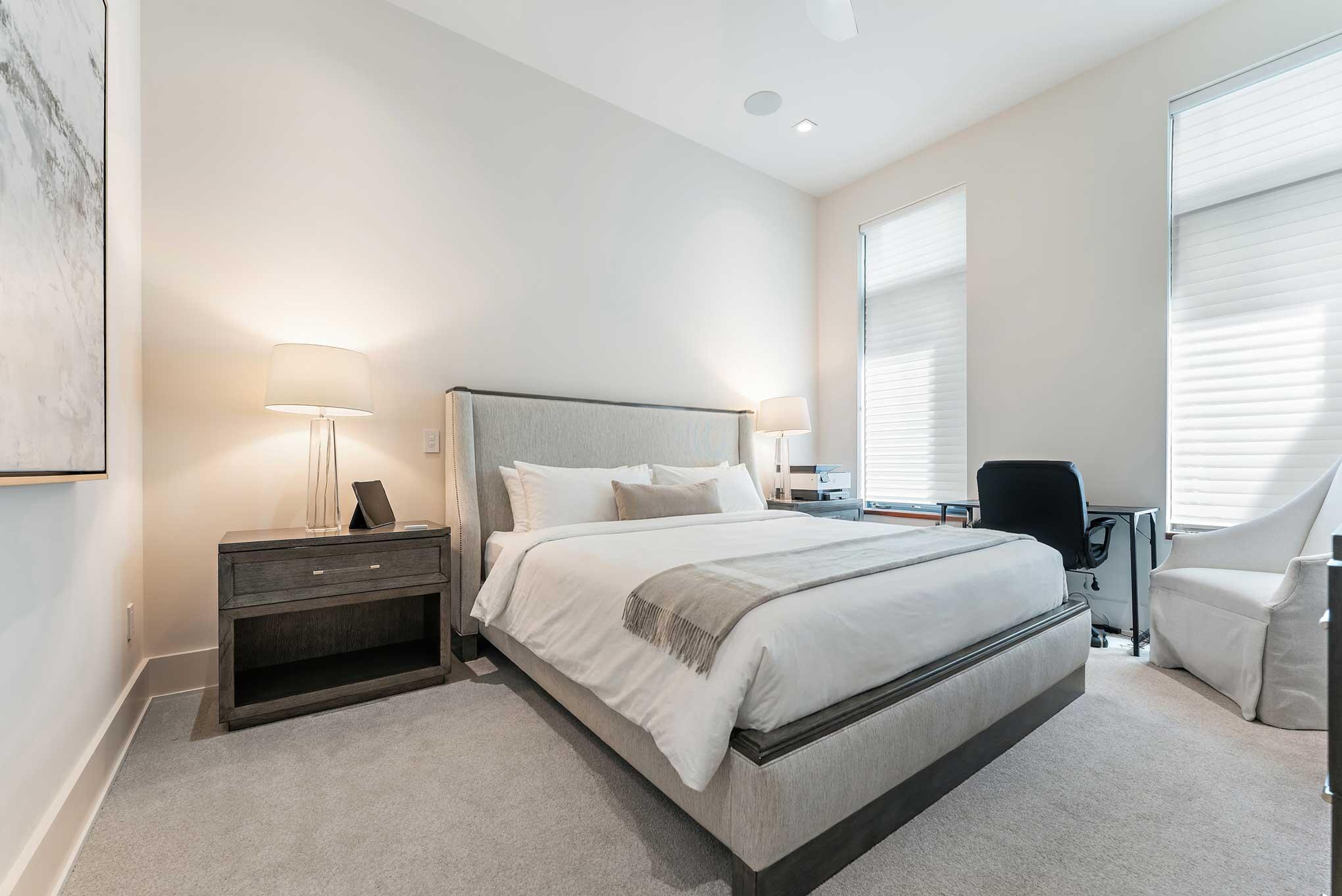 ADMIRALS COVE - Residential