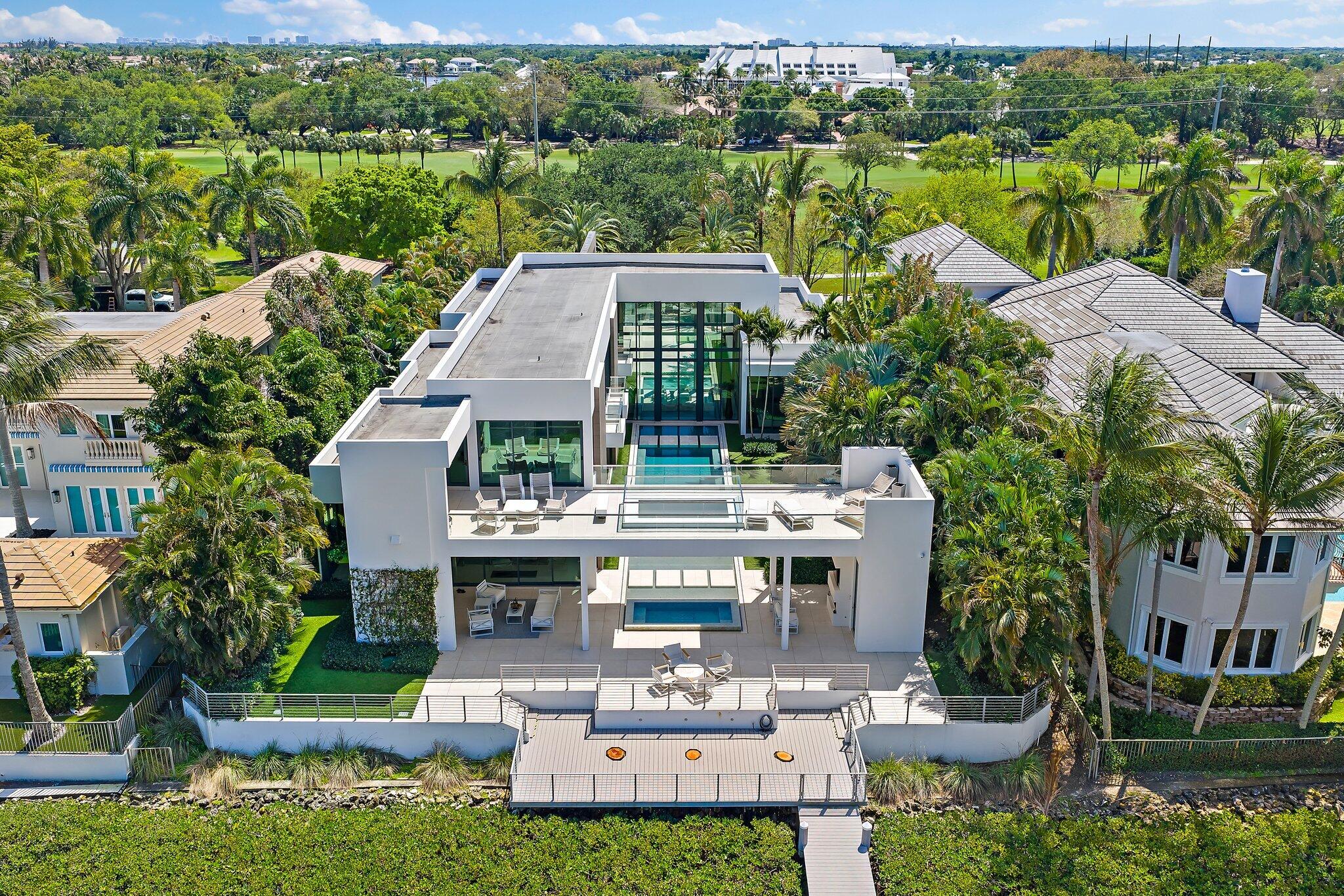 ADMIRALS COVE - Residential