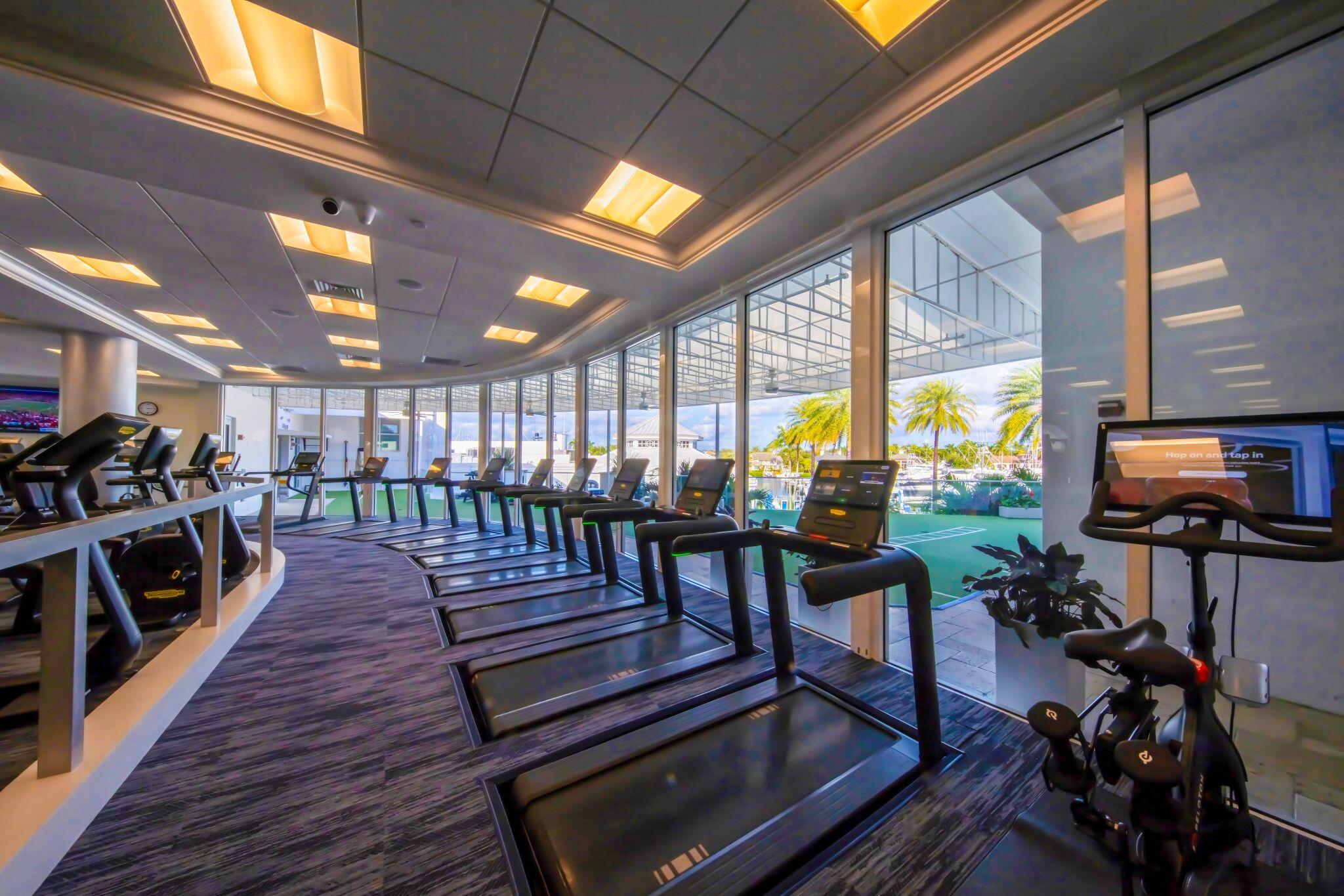 ADMIRALS COVE - Residential