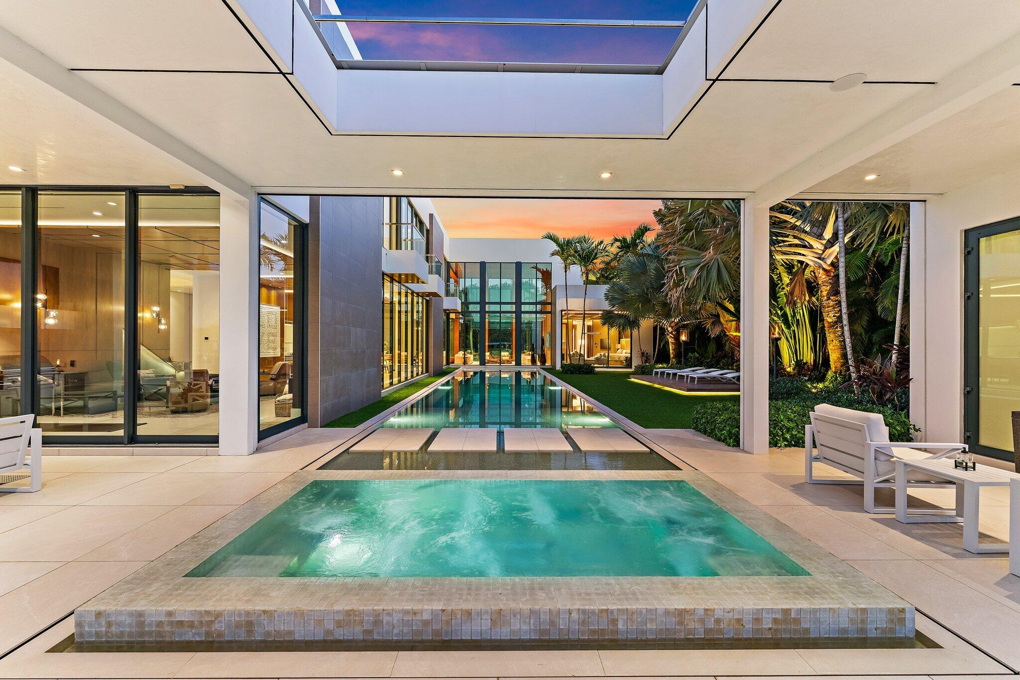 ADMIRALS COVE - Residential