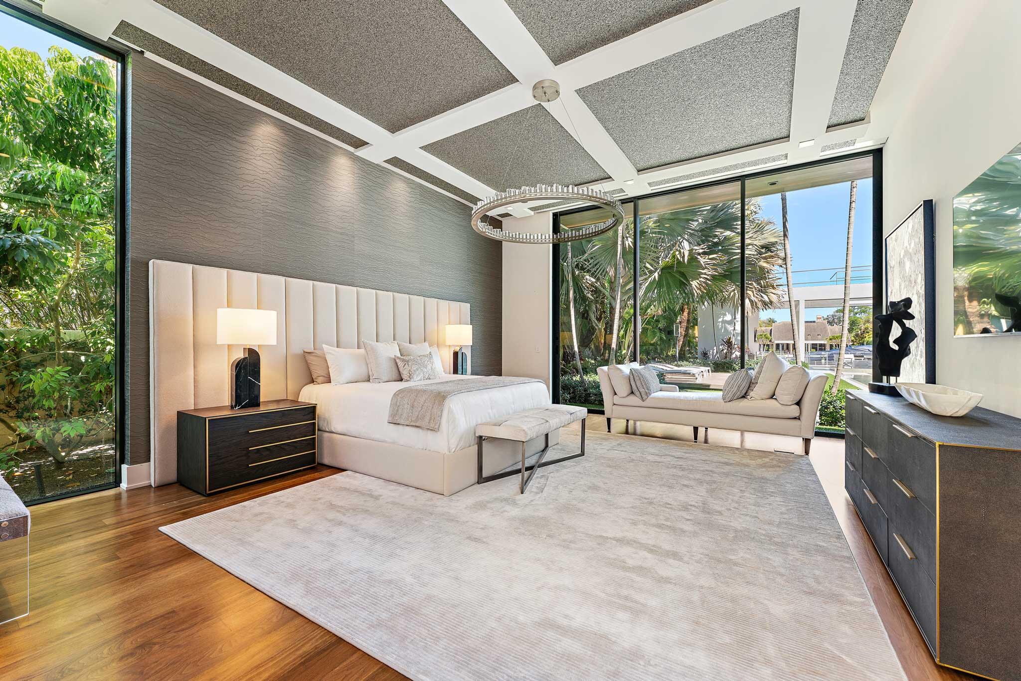 ADMIRALS COVE - Residential