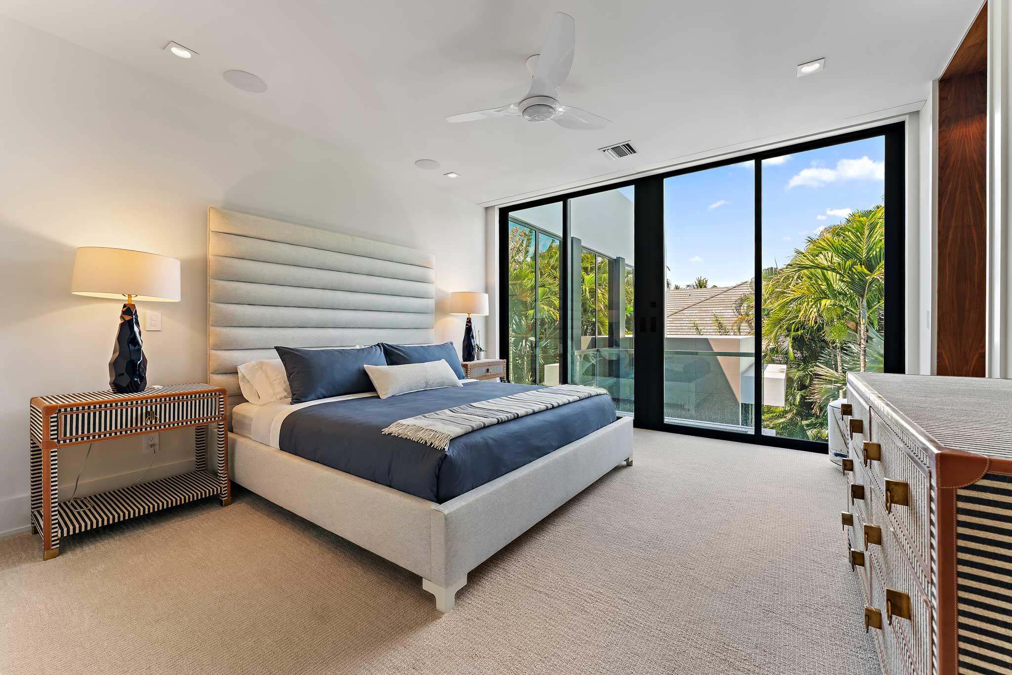 ADMIRALS COVE - Residential