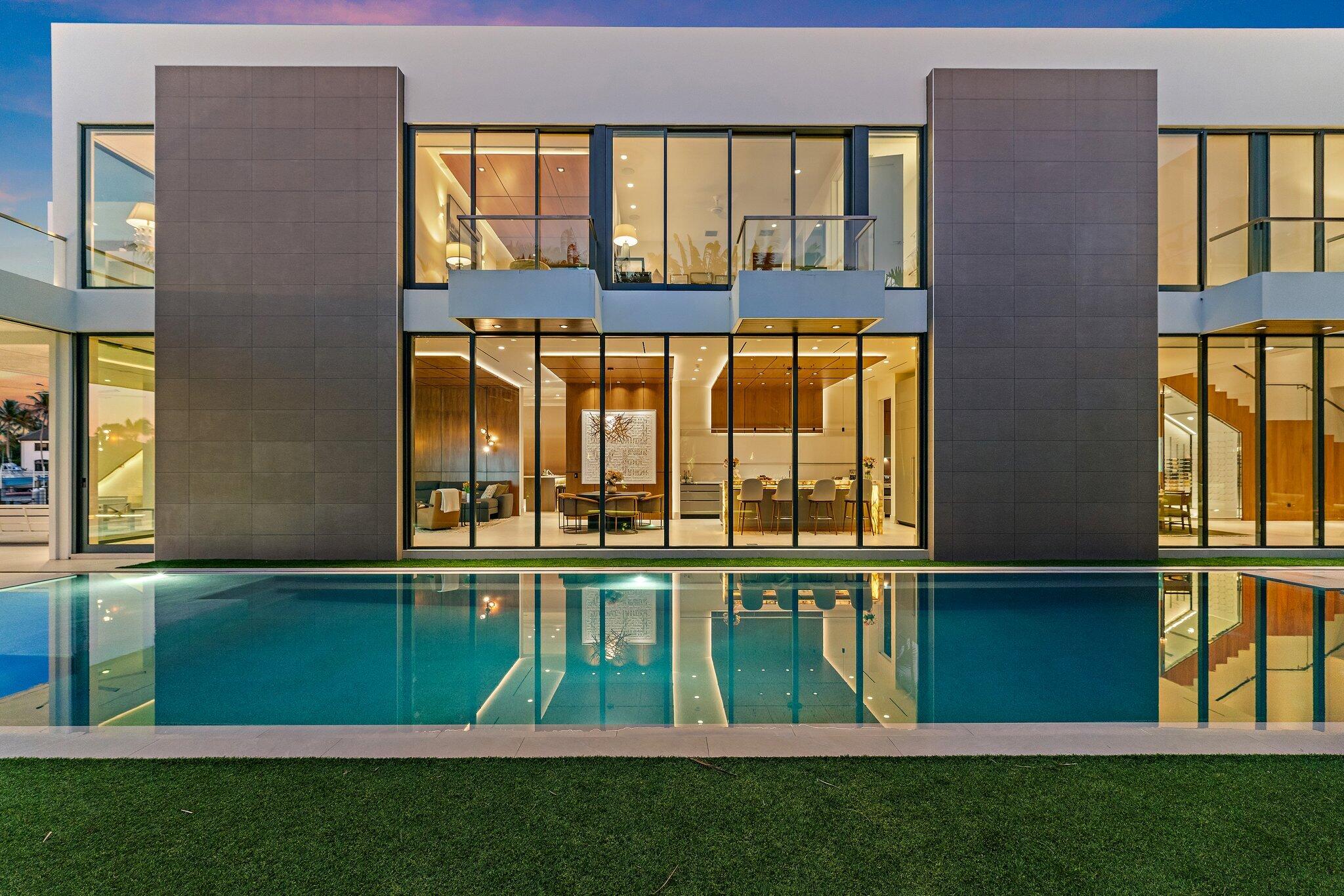 ADMIRALS COVE - Residential