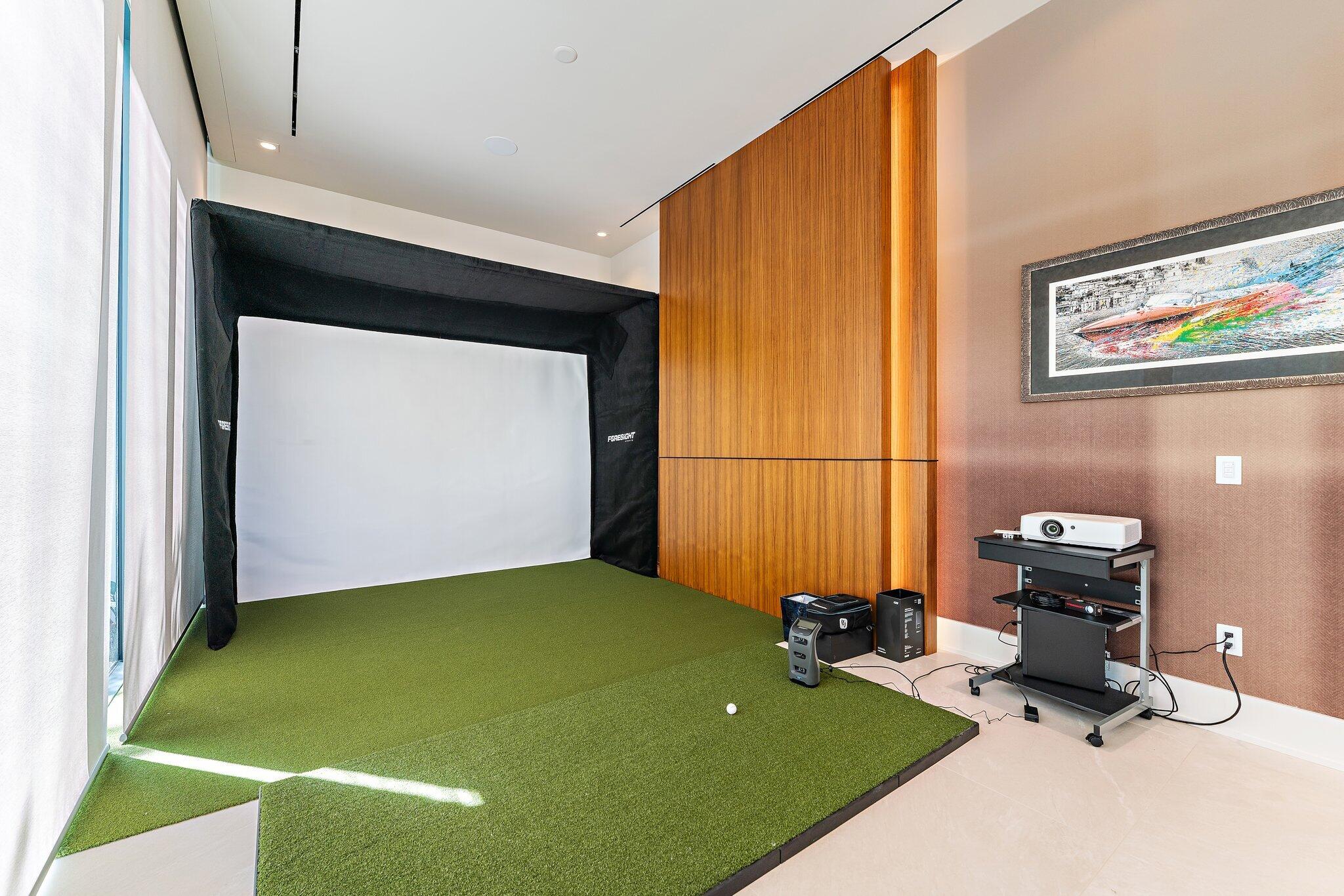 ADMIRALS COVE - Residential